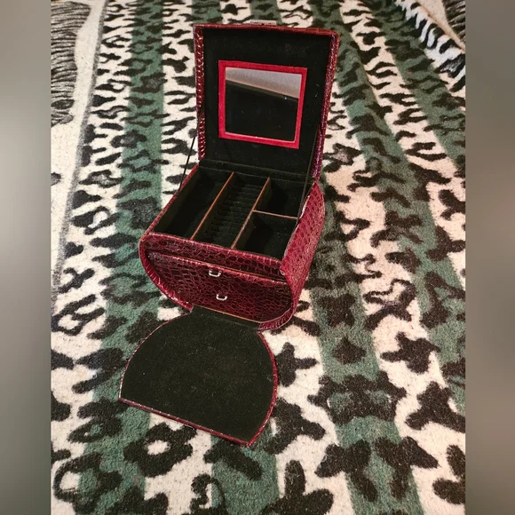 ==Travel jewelry case - Picture 2 of 14